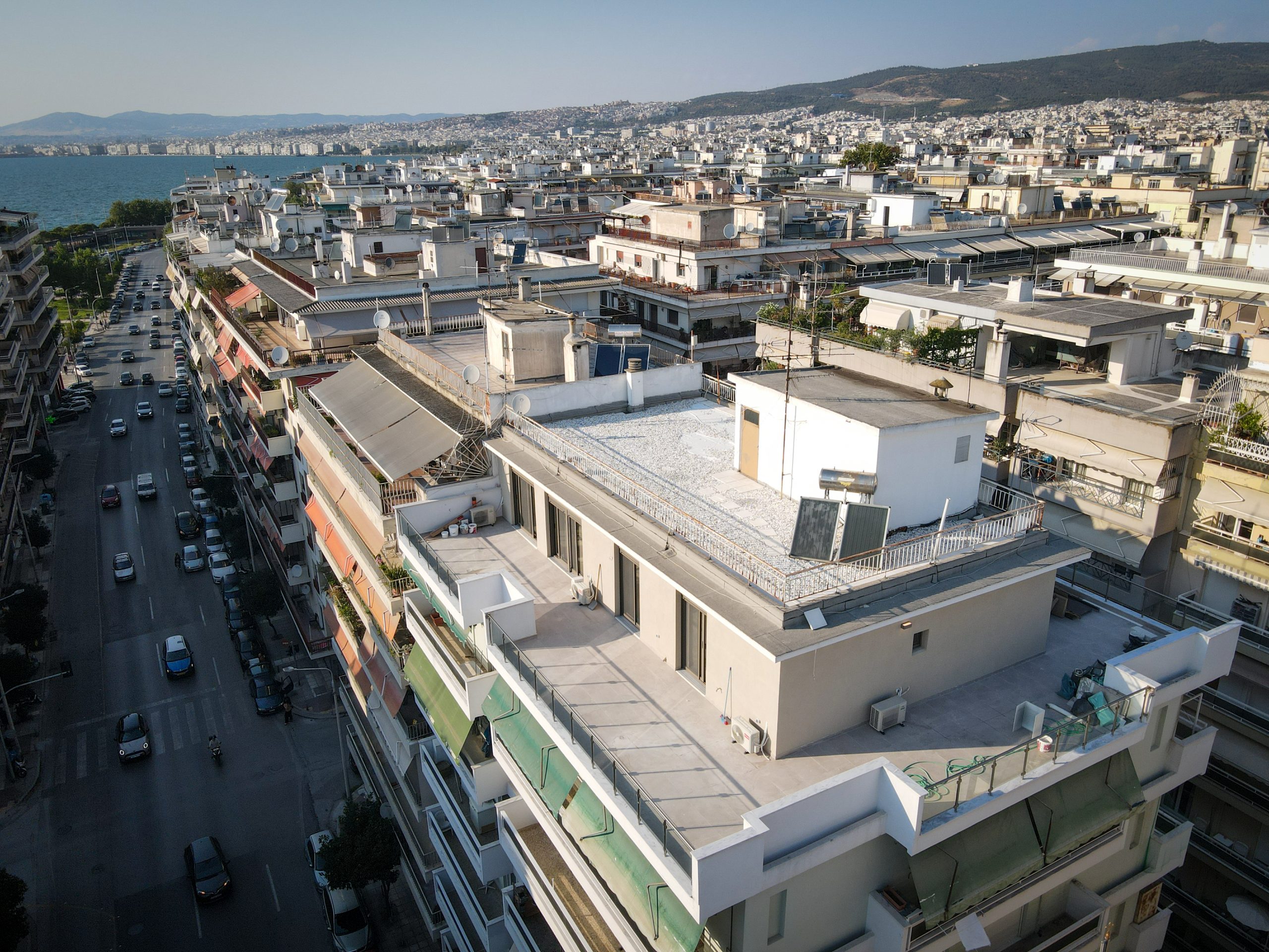 ΑΝΑΚΑΙΝΙΣΗ, Ντεπώ Θεσσαλονίκης